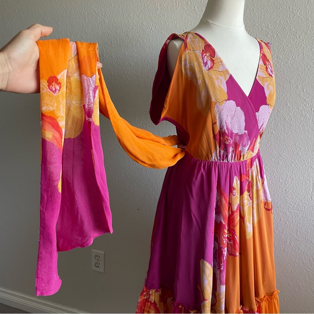 Diane Von Furstenburg Rewa Short Floral Silk Wrap dress - Picture 2 of 10